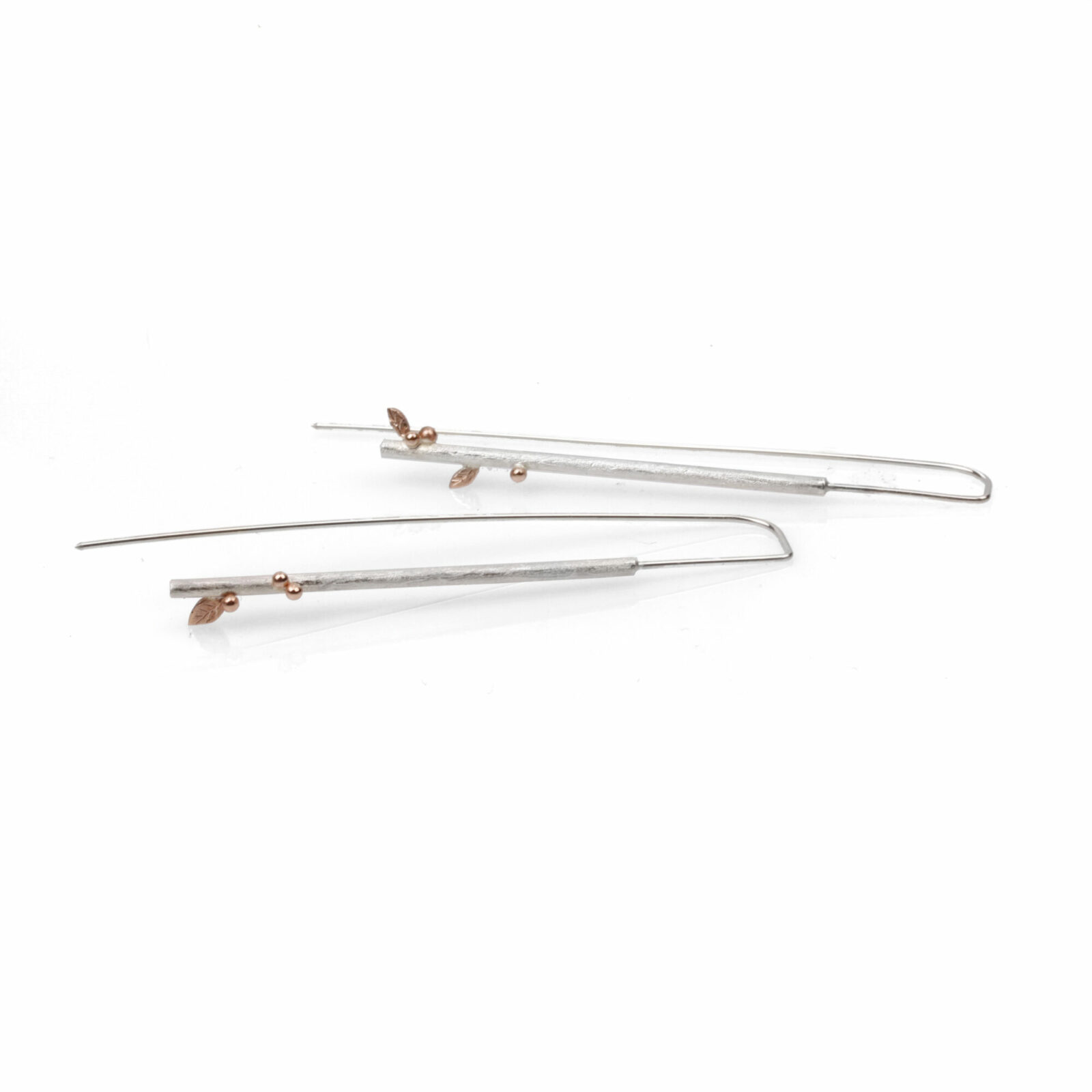leaf stem hook earrings (long)