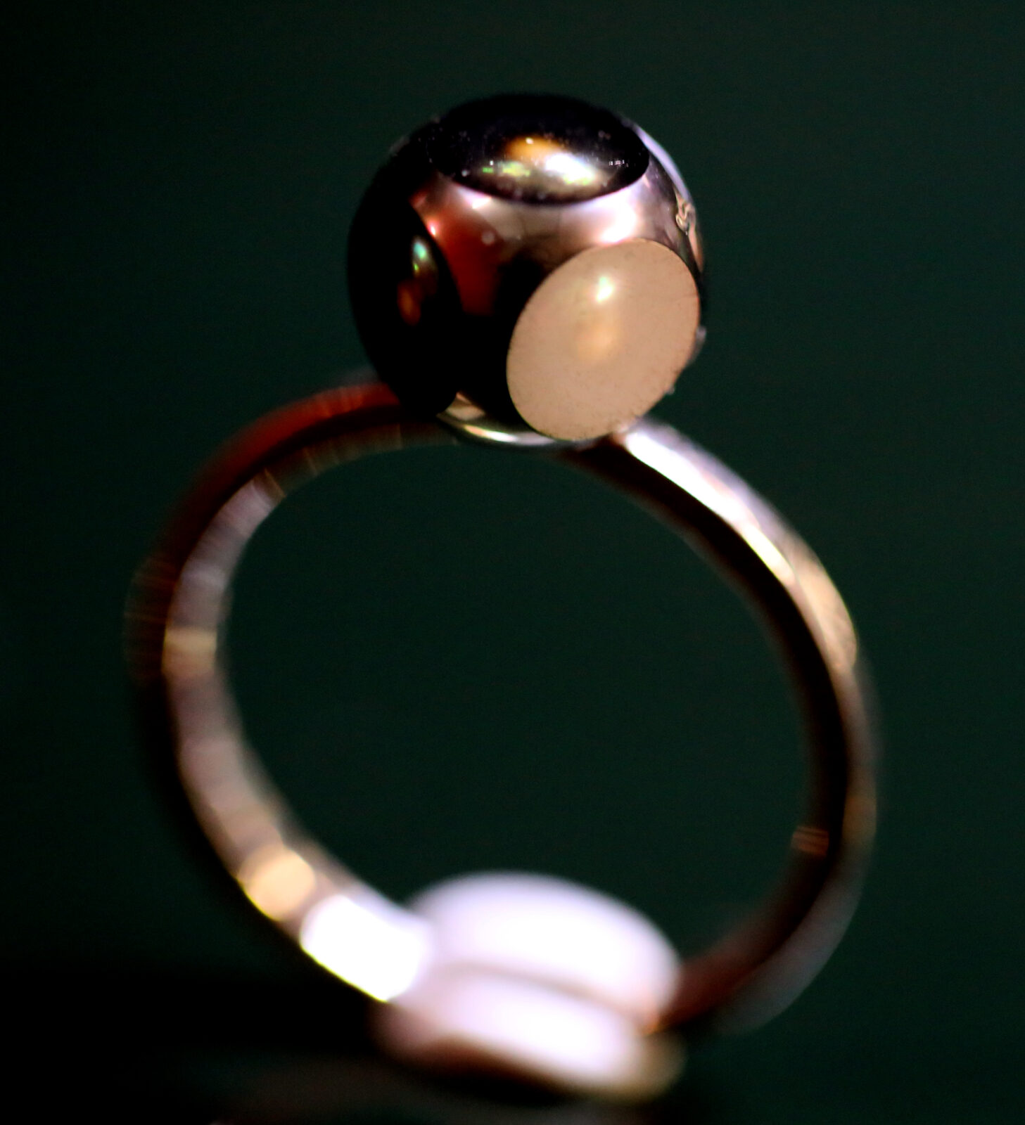 Pearl cubed ring