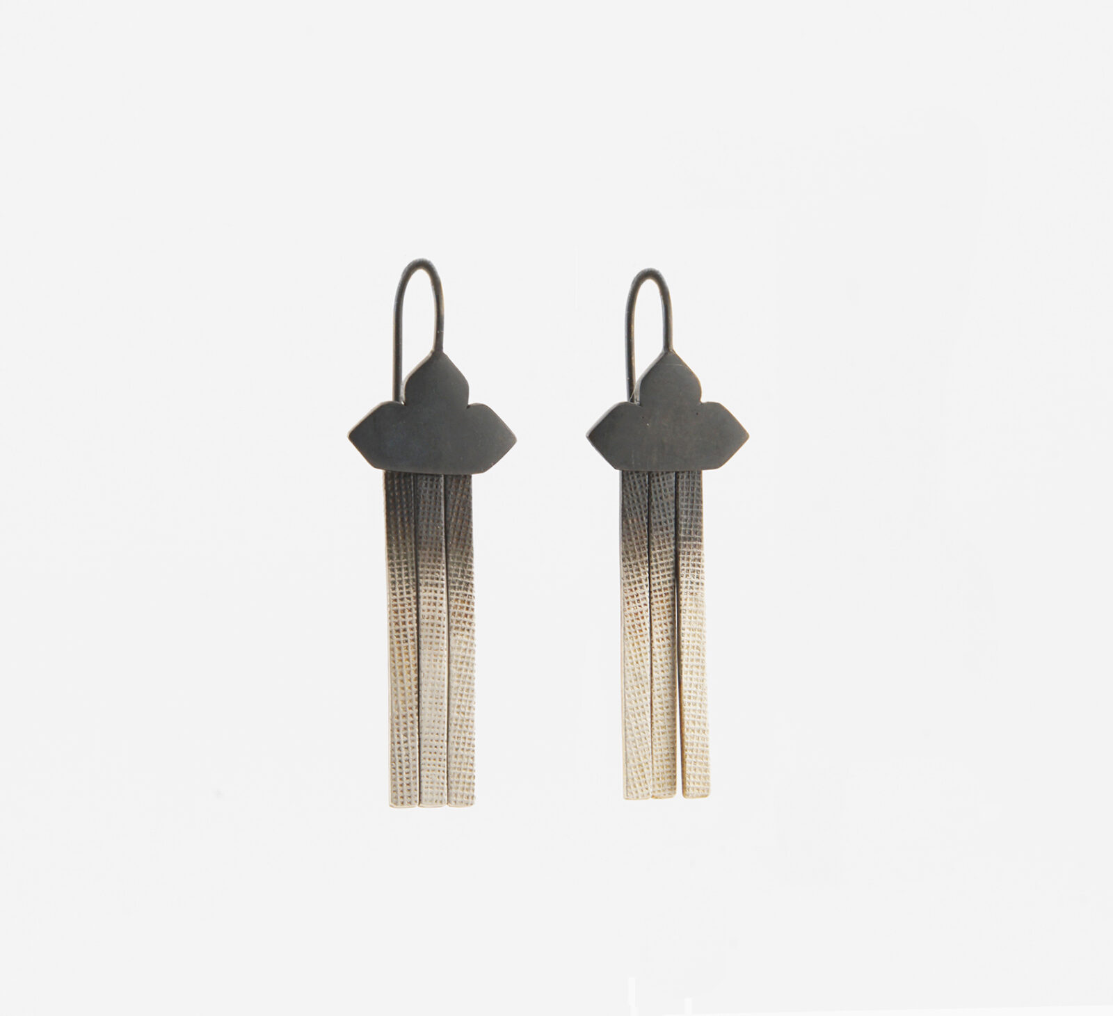 lightfall earrings - black