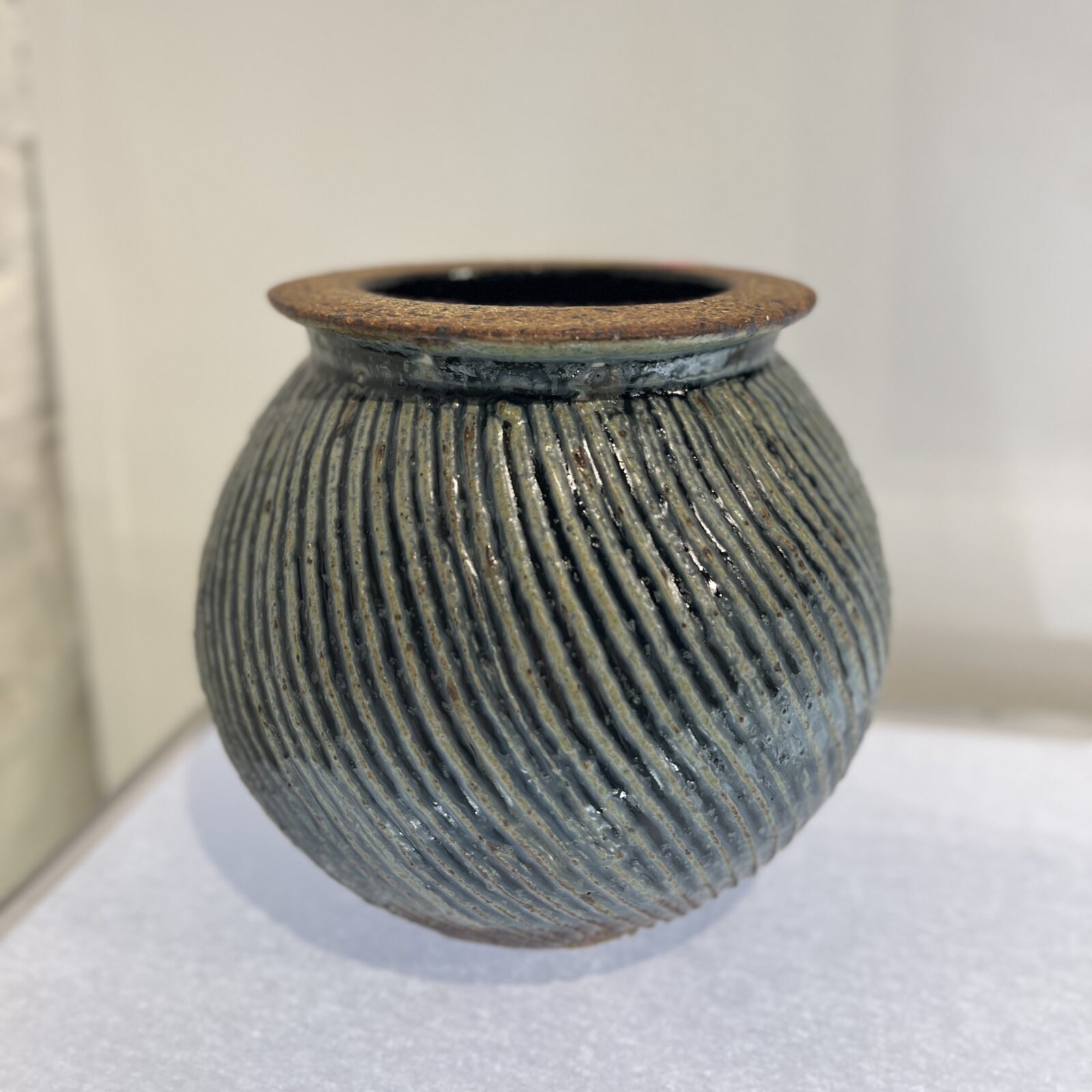 Spherical fluted vase (Large)