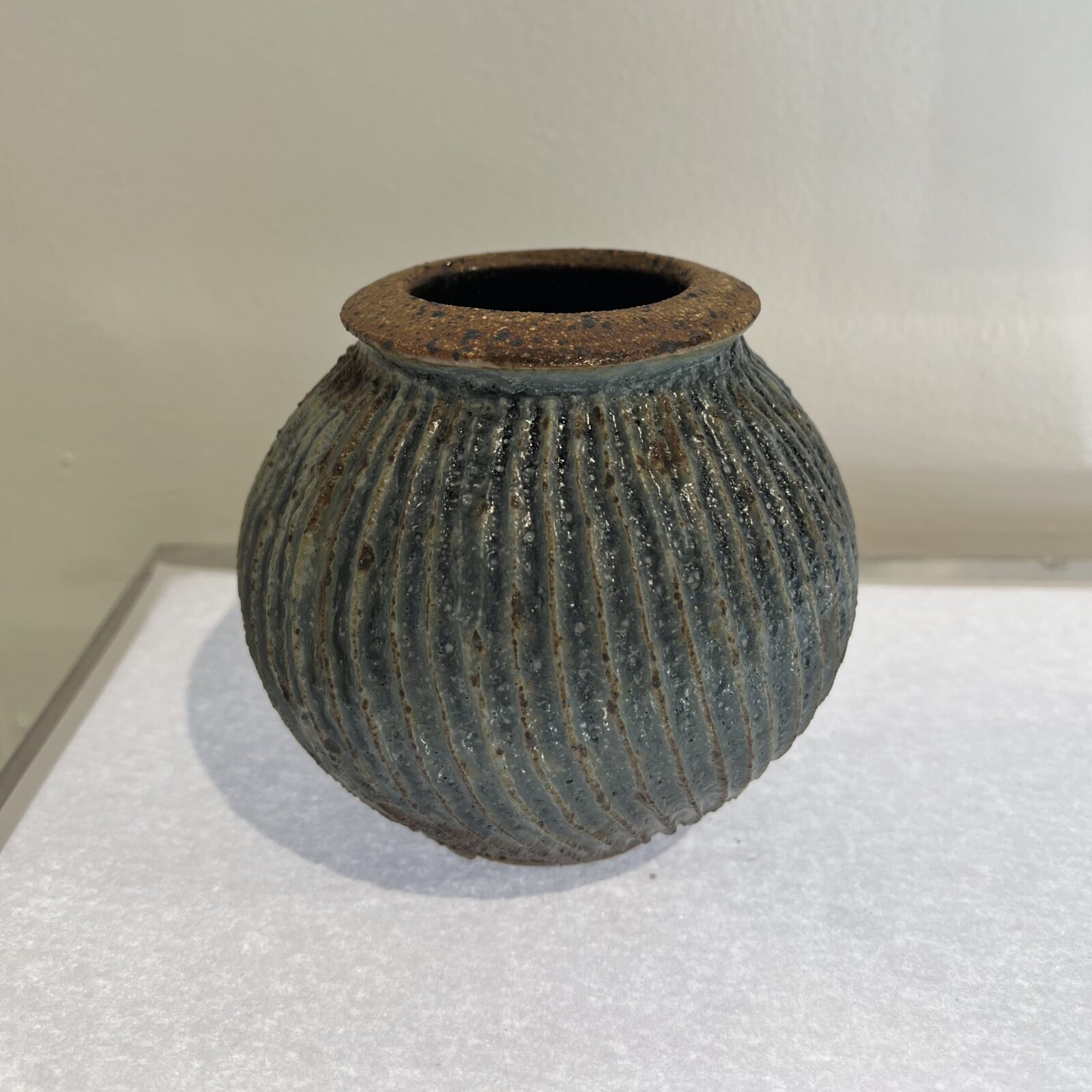 Spherical fluted vase (Small)