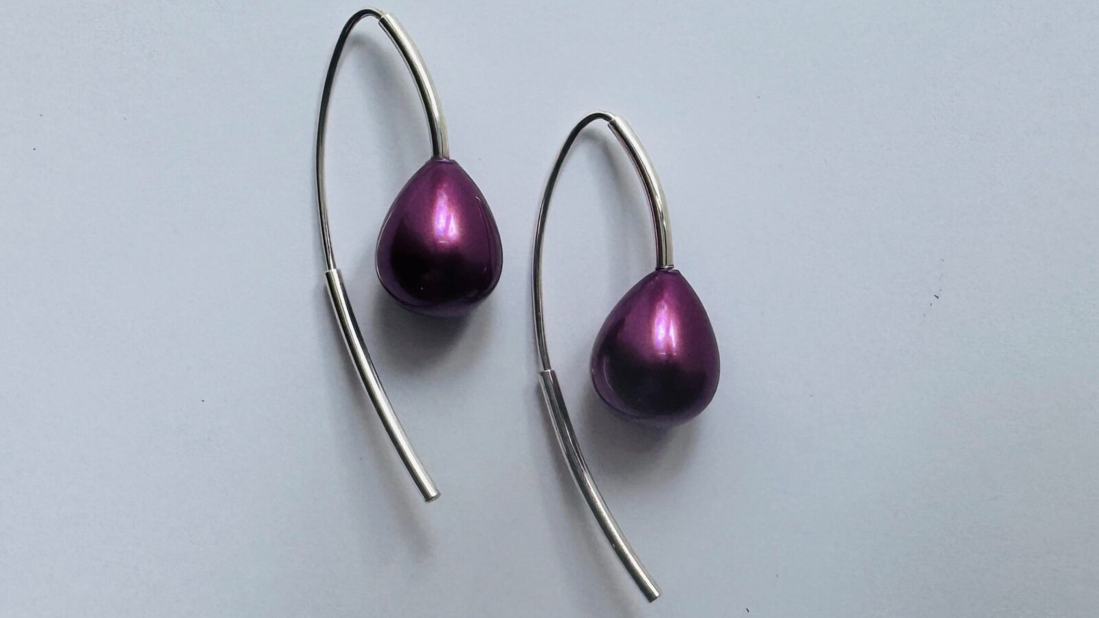 Buds and Berries earring - purple