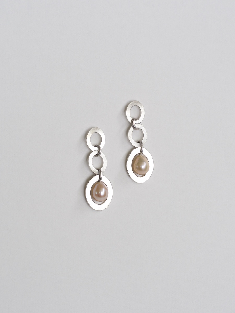 Connection: Pink Pearl Earrings