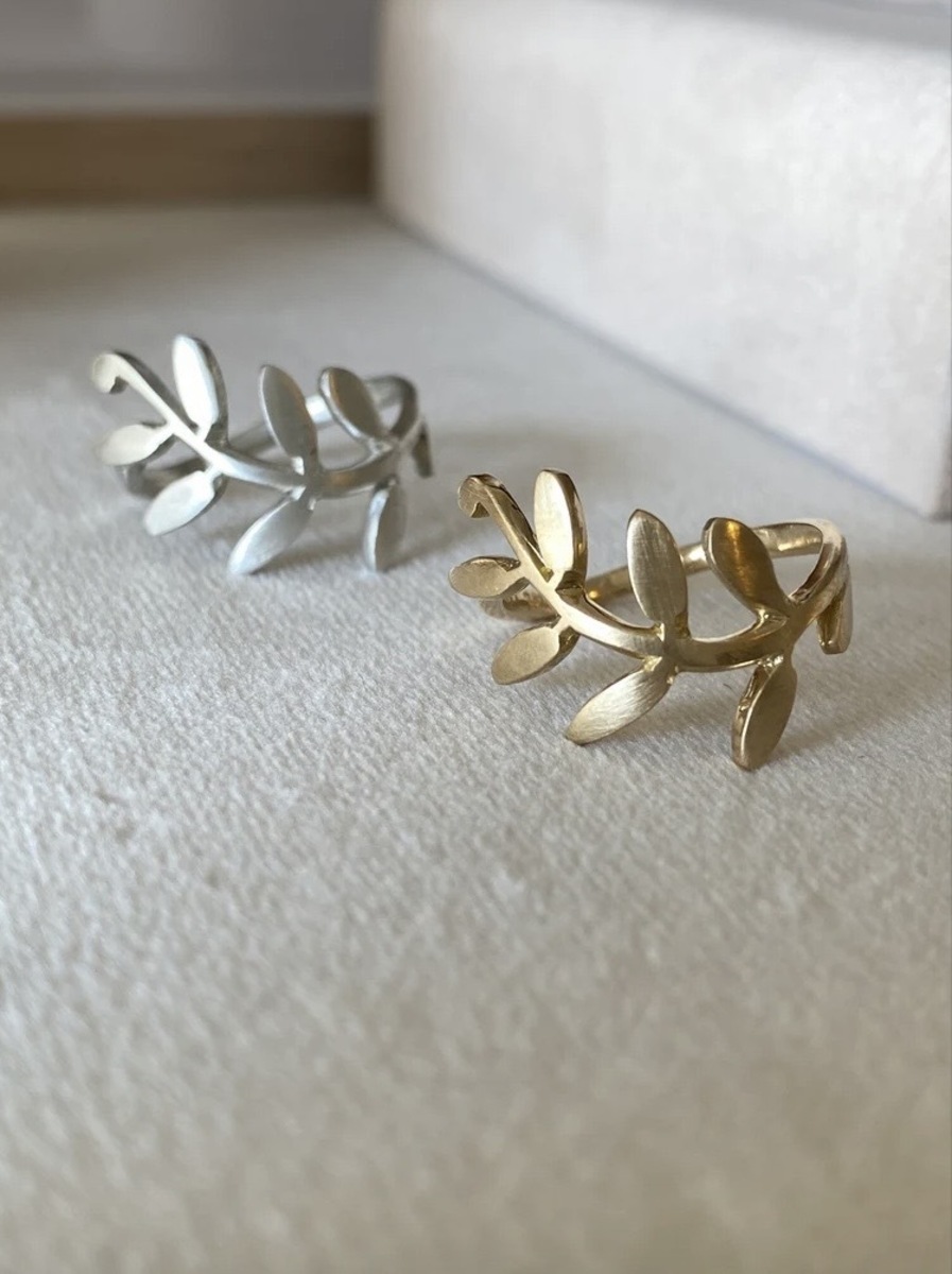 Daphne ring